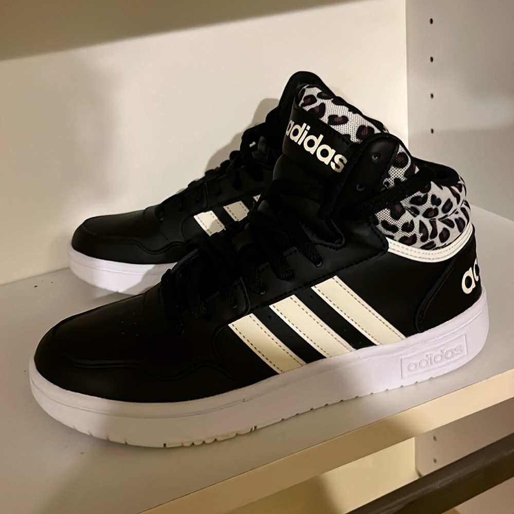 Adidas Hoops 3.0 Mid